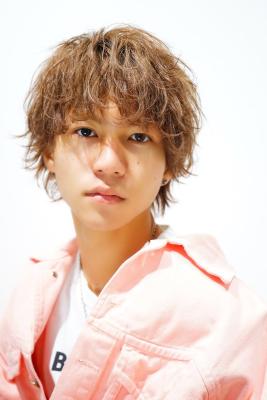メンズヘア整形スパイラルパーマ波巻きツイストメンズパーマ髪型 メンズヘア整形スパイラルパーマ波巻きツイストメンズパーマ髪型