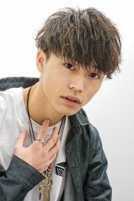 メンズヘア整形スパイラルパーマ波巻きツイストメンズパーマ髪型 メンズヘア整形スパイラルパーマ波巻きツイストメンズパーマ髪型