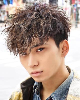 メンズヘア整形スパイラルパーマ波巻きツイストメンズパーマ髪型
