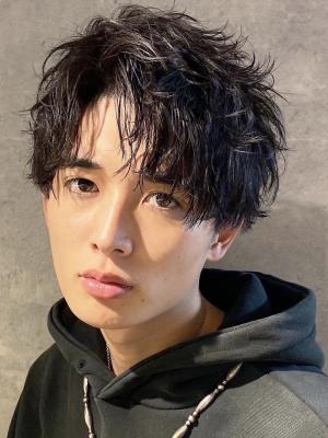 メンズヘア整形スパイラルパーマ波巻きツイストメンズパーマ髪型