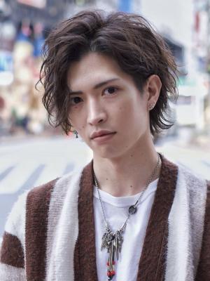 メンズヘア整形スパイラルパーマ波巻きツイストメンズパーマ髪型