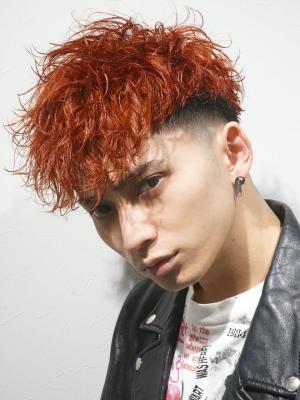 メンズヘア整形スパイラルパーマ波巻きツイストメンズパーマ髪型 メンズヘア整形スパイラルパーマ波巻きツイストメンズパーマ髪型