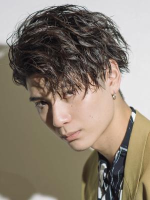メンズヘア整形スパイラルパーマ波巻きツイストメンズパーマ髪型 メンズヘア整形スパイラルパーマ波巻きツイストメンズパーマ髪型