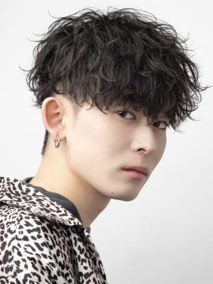 メンズヘア整形スパイラルパーマ波巻きツイストメンズパーマ髪型 メンズヘア整形スパイラルパーマ波巻きツイストメンズパーマ髪型