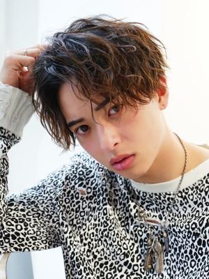 メンズヘア整形スパイラルパーマ波巻きツイストメンズパーマ髪型 メンズヘア整形スパイラルパーマ波巻きツイストメンズパーマ髪型