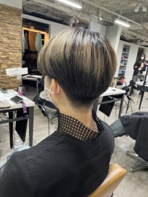 刈り上げイケメン女子/￥5280