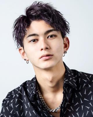 メンズヘア整形スパイラルパーマ波巻きツイストメンズパーマ髪型 メンズヘア整形スパイラルパーマ波巻きツイストメンズパーマ髪型
