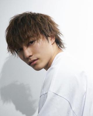 メンズヘア整形スパイラルパーマ波巻きツイストメンズパーマ髪型 メンズヘア整形スパイラルパーマ波巻きツイストメンズパーマ髪型