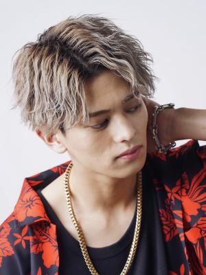 メンズヘア整形スパイラルパーマ波巻きツイストメンズパーマ髪型 メンズヘア整形スパイラルパーマ波巻きツイストメンズパーマ髪型