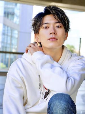メンズヘア整形スパイラルパーマ波巻きツイストメンズパーマ髪型 メンズヘア整形スパイラルパーマ波巻きツイストメンズパーマ髪型