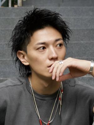 メンズヘア整形スパイラルパーマ波巻きツイストメンズパーマ髪型 メンズヘア整形スパイラルパーマ波巻きツイストメンズパーマ髪型