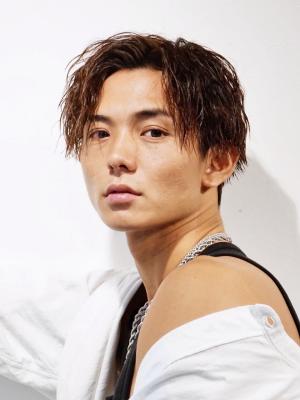 メンズヘア整形スパイラルパーマ波巻きツイストメンズパーマ髪型 メンズヘア整形スパイラルパーマ波巻きツイストメンズパーマ髪型