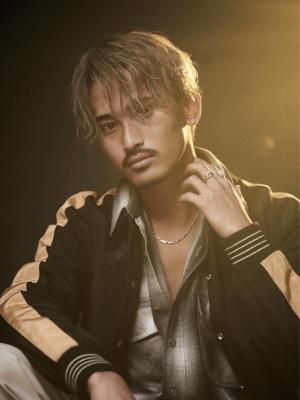 メンズヘア整形スパイラルパーマ波巻きツイストメンズパーマ髪型 メンズヘア整形スパイラルパーマ波巻きツイストメンズパーマ髪型