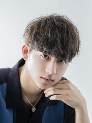 メンズヘア整形スパイラルパーマ波巻きツイストメンズパーマ髪型 メンズヘア整形スパイラルパーマ波巻きツイストメンズパーマ髪型