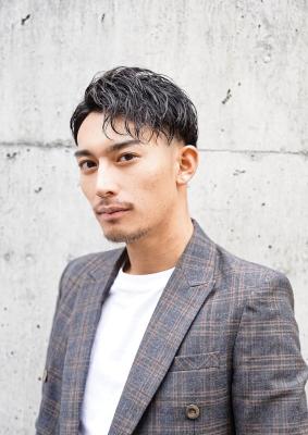 メンズヘア整形スパイラルパーマ波巻きツイストメンズパーマ髪型 メンズヘア整形スパイラルパーマ波巻きツイストメンズパーマ髪型