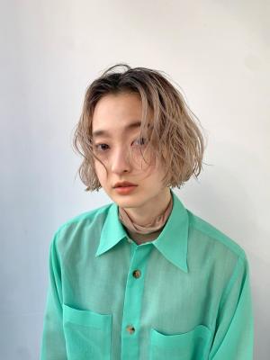 ホワイトグレージュ　ボブルフ　くすみブルー