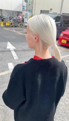 ホワイトグレージュ　ボブルフ　くすみブルー