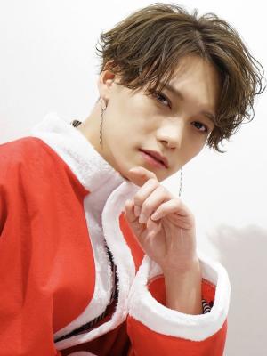 メンズヘア整形スパイラルパーマ波巻きツイストメンズパーマ髪型 メンズヘア整形スパイラルパーマ波巻きツイストメンズパーマ髪型