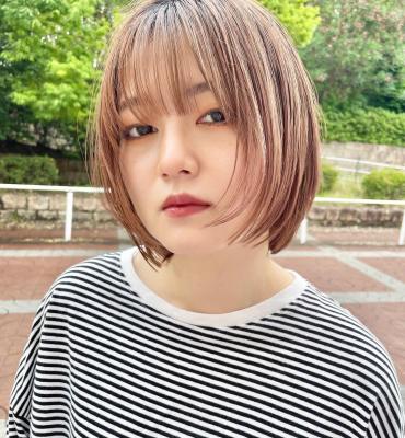 ★30代40代50代大人かわいい美髪ペールベージュこなれミデ ★30代40代50代大人かわいい美髪ペールベージュこなれミデのイメージ画像