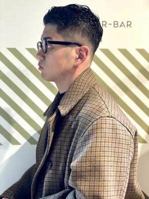 大人のサイドパートスタイル【BARBER-BAR】