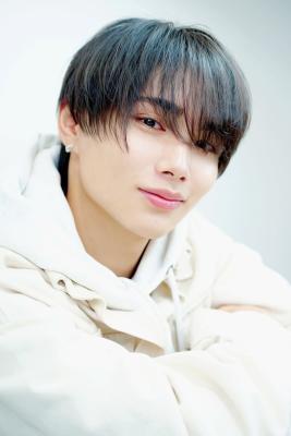 メンズヘア整形スパイラルパーマ波巻きツイストメンズパーマ髪型 メンズヘア整形スパイラルパーマ波巻きツイストメンズパーマ髪型
