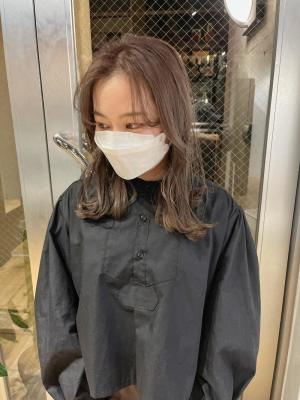 ホワイトグレージュ　ボブルフ　くすみブルー