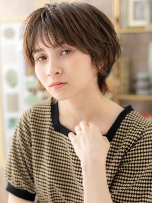 外国人風ウルフナチュラルマッシュショート　ショコラアッシュ