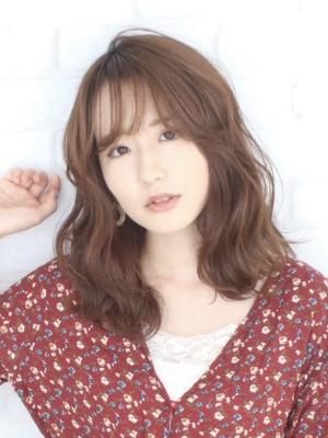 ミルクティー×ゆるふわウェーブ/小顔/10代/20代/30代 ミルクティー×ゆるふわウェーブ/小顔/10代/20代/30代