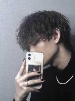 メンズヘア整形スパイラルパーマ波巻きツイストメンズパーマ髪型 メンズヘア整形スパイラルパーマ波巻きツイストメンズパーマ髪型のイメージ画像