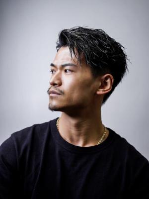 メンズヘア整形スパイラルパーマ波巻きツイストメンズパーマ髪型 メンズヘア整形スパイラルパーマ波巻きツイストメンズパーマ髪型のイメージ画像