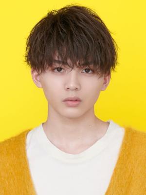メンズヘア整形スパイラルパーマ波巻きツイストメンズパーマ髪型 メンズヘア整形スパイラルパーマ波巻きツイストメンズパーマ髪型のイメージ画像