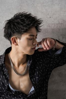 メンズヘア整形スパイラルパーマ波巻きツイストメンズパーマ髪型 メンズヘア整形スパイラルパーマ波巻きツイストメンズパーマ髪型