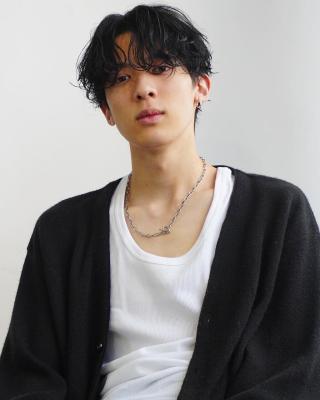 メンズヘア整形スパイラルパーマ波巻きツイストメンズパーマ髪型 メンズヘア整形スパイラルパーマ波巻きツイストメンズパーマ髪型