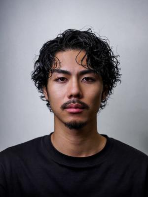 メンズヘア整形スパイラルパーマ波巻きツイストメンズパーマ髪型
