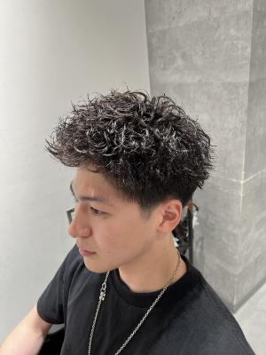 メンズヘア整形スパイラルパーマ波巻きツイストメンズパーマ髪型