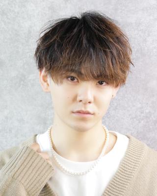 メンズヘア整形スパイラルパーマ波巻きツイストメンズパーマ髪型