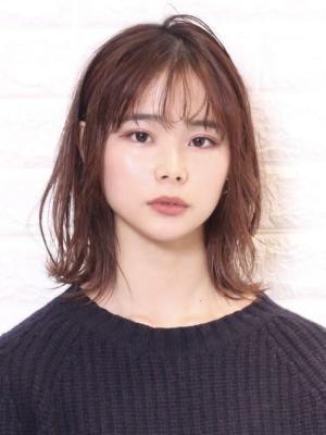 ナチュラル×外ハネミディ