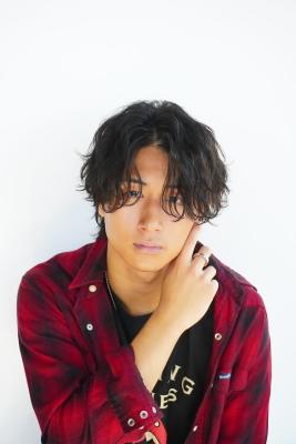 メンズヘア整形スパイラルパーマ波巻きツイストメンズパーマ髪型 メンズヘア整形スパイラルパーマ波巻きツイストメンズパーマ髪型
