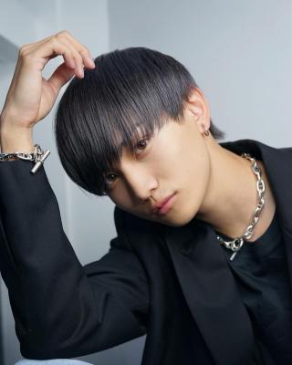 メンズヘア整形スパイラルパーマ波巻きツイストメンズパーマ髪型 メンズヘア整形スパイラルパーマ波巻きツイストメンズパーマ髪型