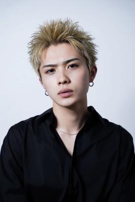 メンズヘア整形スパイラルパーマ波巻きツイストメンズパーマ髪型 メンズヘア整形スパイラルパーマ波巻きツイストメンズパーマ髪型