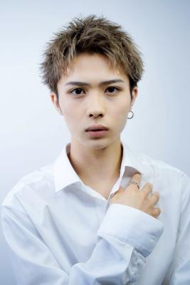 メンズヘア整形スパイラルパーマ波巻きツイストメンズパーマ髪型 メンズヘア整形スパイラルパーマ波巻きツイストメンズパーマ髪型