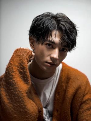 メンズヘア整形スパイラルパーマ波巻きツイストメンズパーマ髪型 メンズヘア整形スパイラルパーマ波巻きツイストメンズパーマ髪型