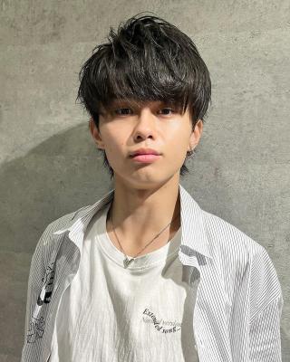 メンズヘア整形スパイラルパーマ波巻きツイストメンズパーマ髪型