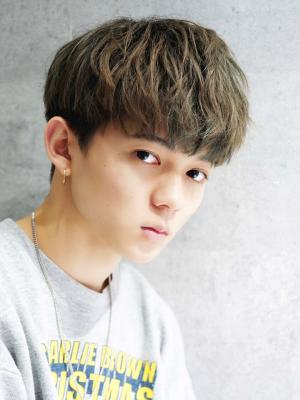 メンズヘア整形スパイラルパーマ波巻きツイストメンズパーマ髪型 メンズヘア整形スパイラルパーマ波巻きツイストメンズパーマ髪型