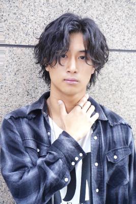 メンズヘア整形スパイラルパーマ波巻きツイストメンズパーマ髪型