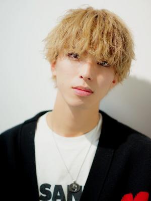 メンズヘア整形スパイラルパーマ波巻きツイストメンズパーマ髪型