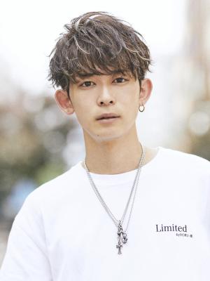メンズヘア整形スパイラルパーマ波巻きツイストメンズパーマ髪型