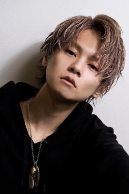 メンズヘア整形スパイラルパーマ波巻きツイストメンズパーマ髪型 メンズヘア整形スパイラルパーマ波巻きツイストメンズパーマ髪型
