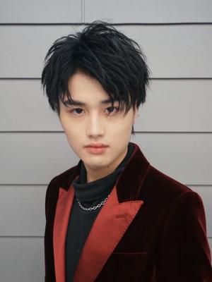 メンズヘア整形スパイラルパーマ波巻きツイストメンズパーマ髪型 メンズヘア整形スパイラルパーマ波巻きツイストメンズパーマ髪型