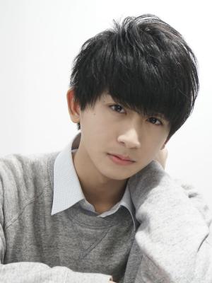 メンズヘア整形スパイラルパーマ波巻きツイストメンズパーマ髪型